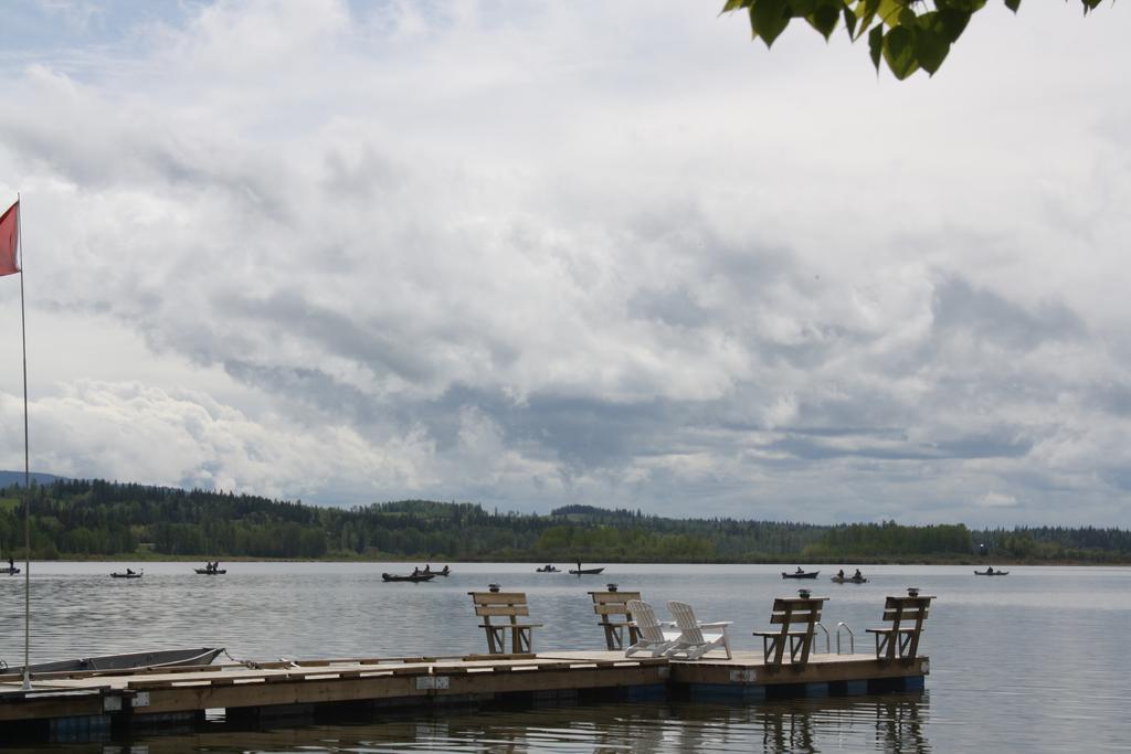 Robert'S Roost Rv Park Resort Quesnel Exterior foto